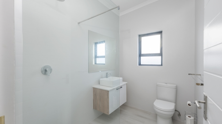 4 Bedroom Property for Sale in Oceanview Heights Western Cape